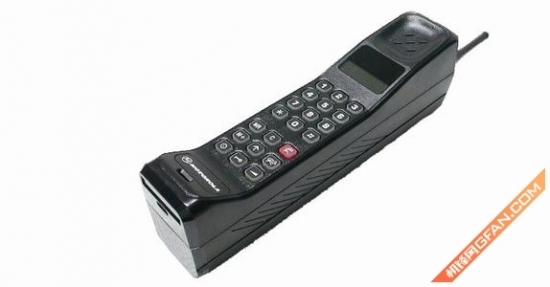 從奢侈品到消費電子產品 手機發(fā)展歷史回顧|摩托羅拉|愛立信|iPhone_手機_新浪科技_新浪網